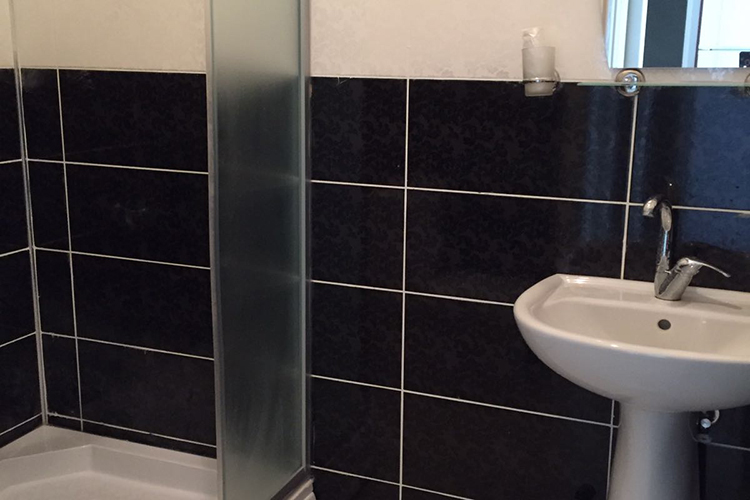 Her Daireye Banyo ve WC